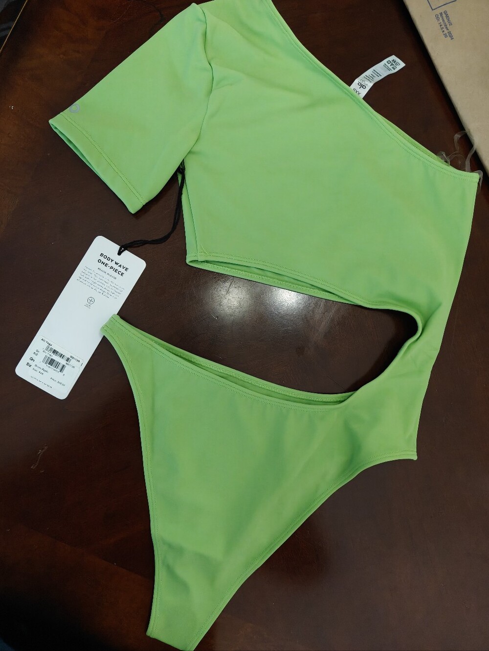 ALO Yoga Body Wave Green Apple Swim XXS NWT